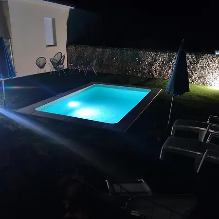 D&d Avec Piscine Privative