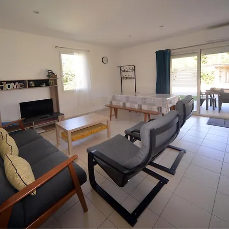 Holiday home D&d Avec Piscine Privative